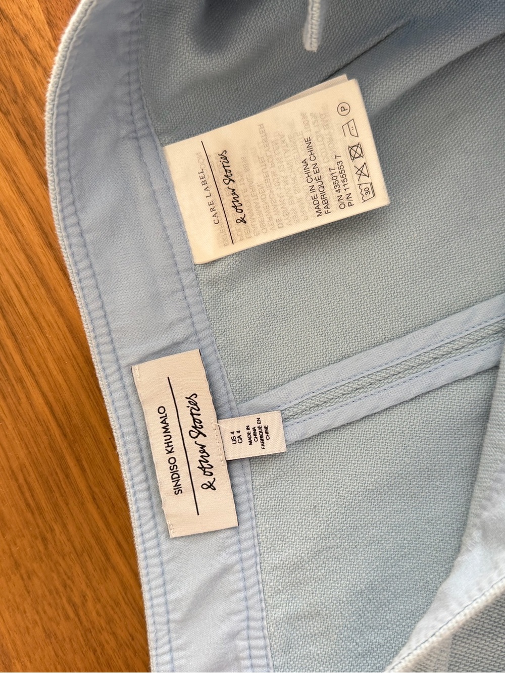 &other Stories Blue Shorts With Embroidery Síndiso Khumalo Size 4 - Picture 7 of 8